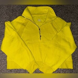 Women’s Lululemon Scuba Funnel Half-Zip Sonic Yellow Size Size M/L